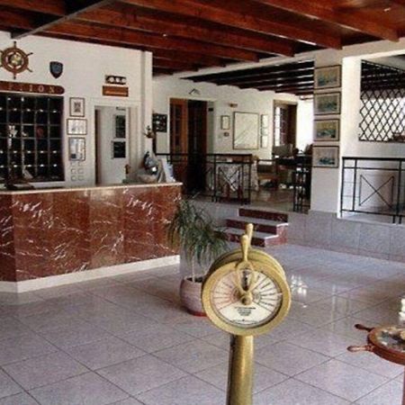 Christos Makrinos Rooms Adamantas  Bagian luar foto