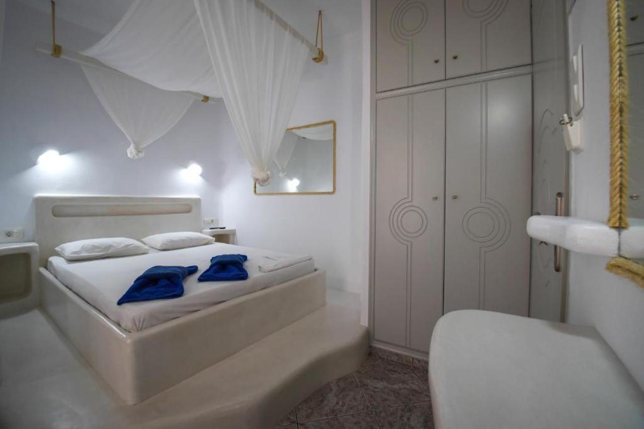 Christos Makrinos Rooms Adamantas  Bagian luar foto