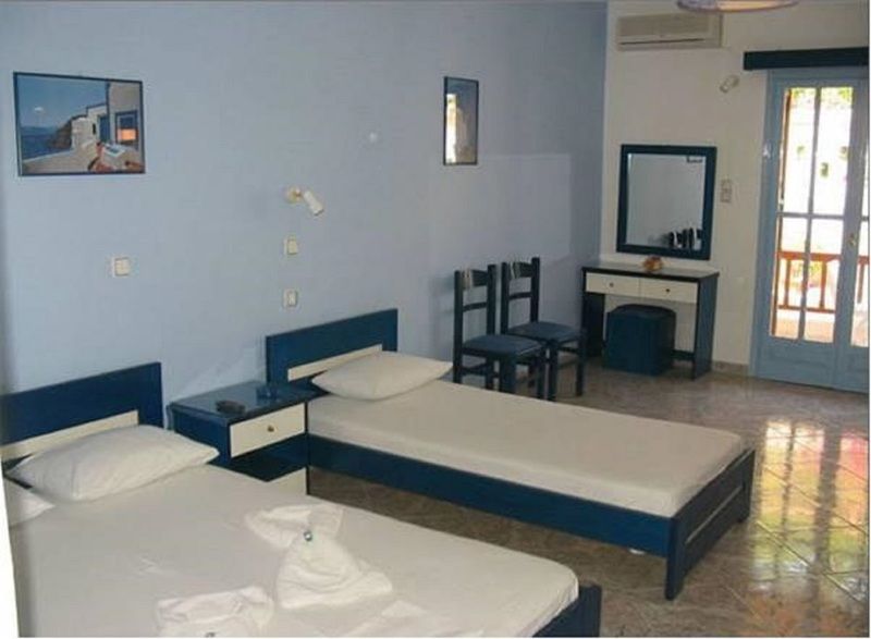 Christos Makrinos Rooms Adamantas  Bagian luar foto