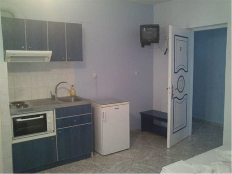 Christos Makrinos Rooms Adamantas  Bagian luar foto